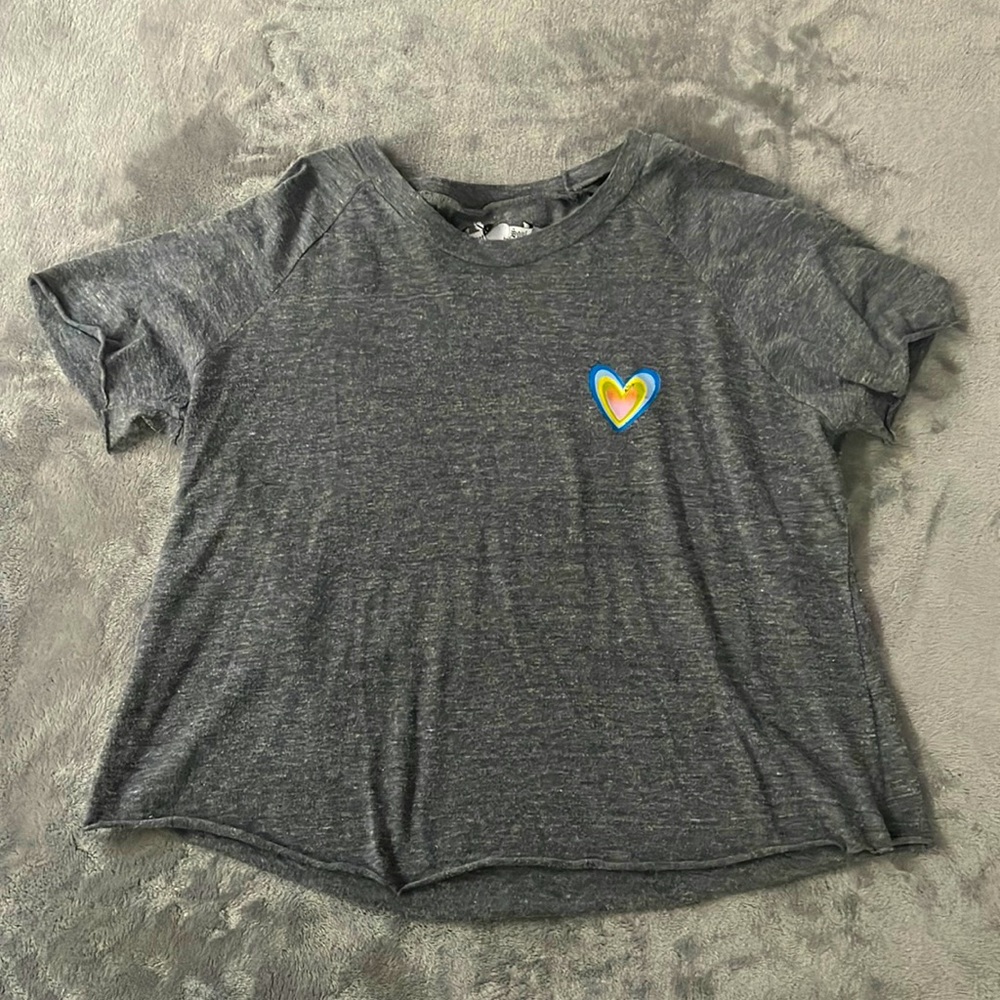 Colorful Heart Gray Tee